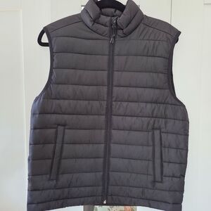Men's Black Puffer Vest